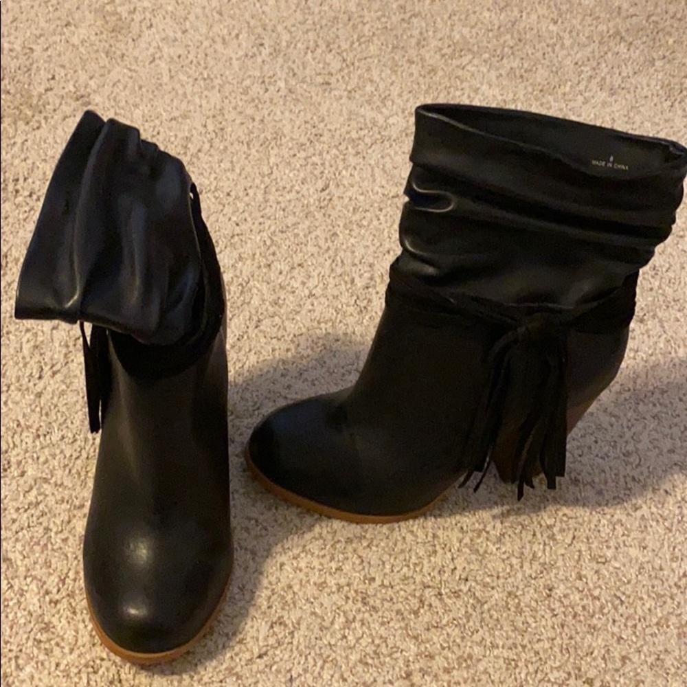 Heeled boots